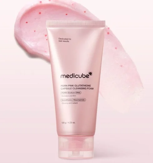 Medicube PDRN Pink Glutathione Capsule Cleansing Foam Medicube Pink Glutathione Capsule Cleansing Foam pink tube with pink cleanser texture swatch
